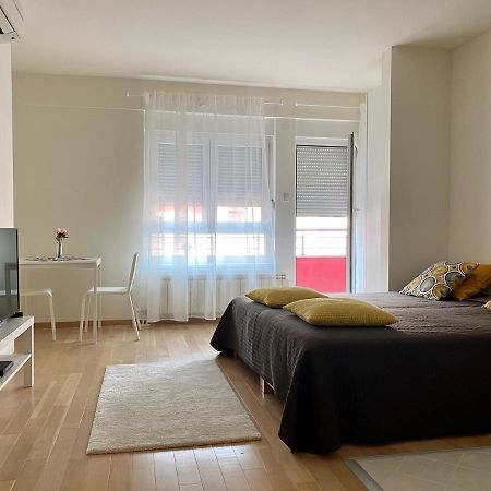 Tamis Kapija Apartment Pančevo Buitenkant foto