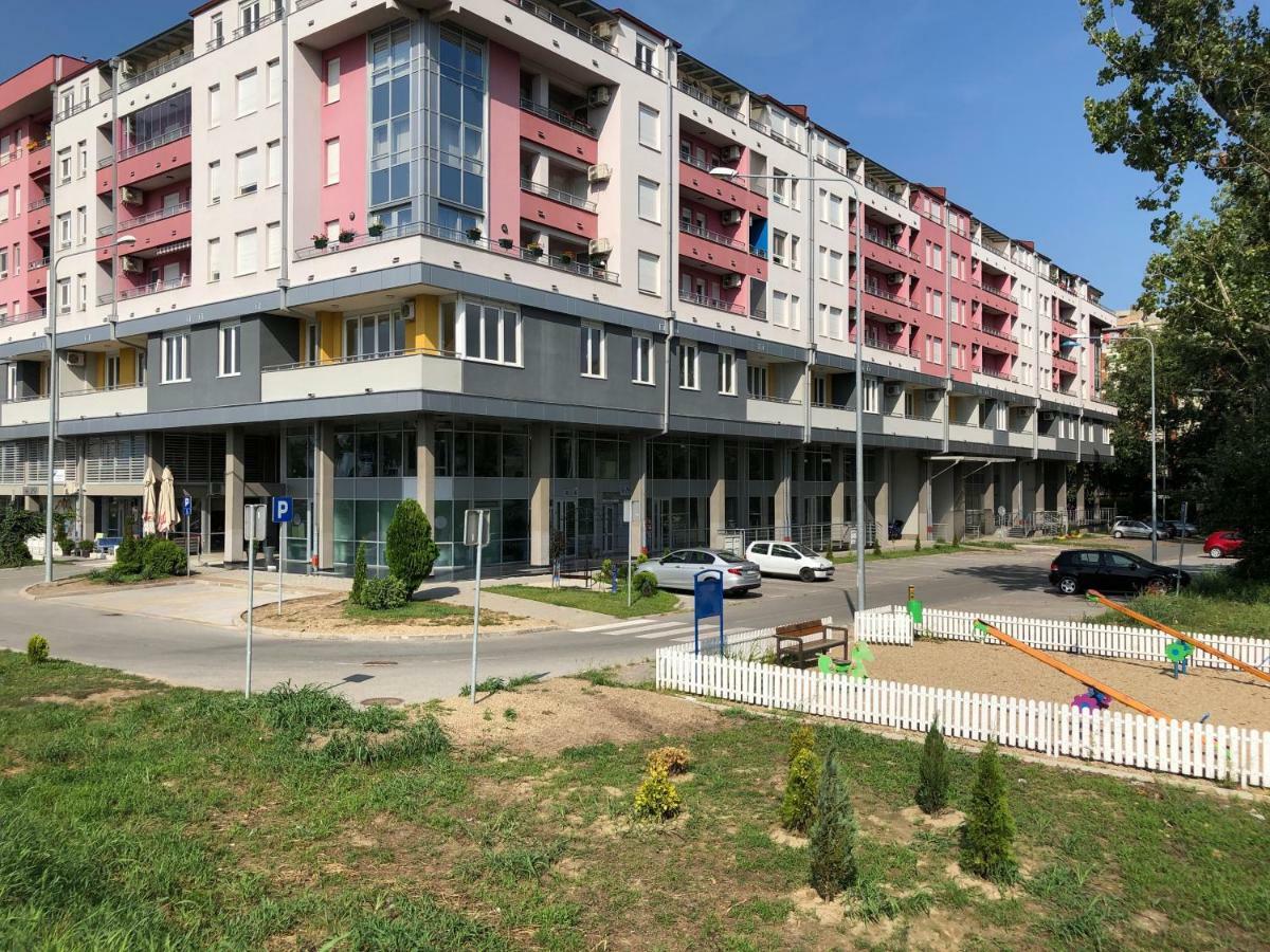 Tamis Kapija Apartment Pančevo Buitenkant foto